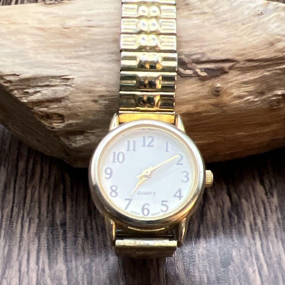 Vintage Style Gold Tone Ladies Watch White Dial Classy Deco Retro 24 mm Working